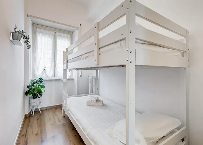 Joy House - Vaticano *